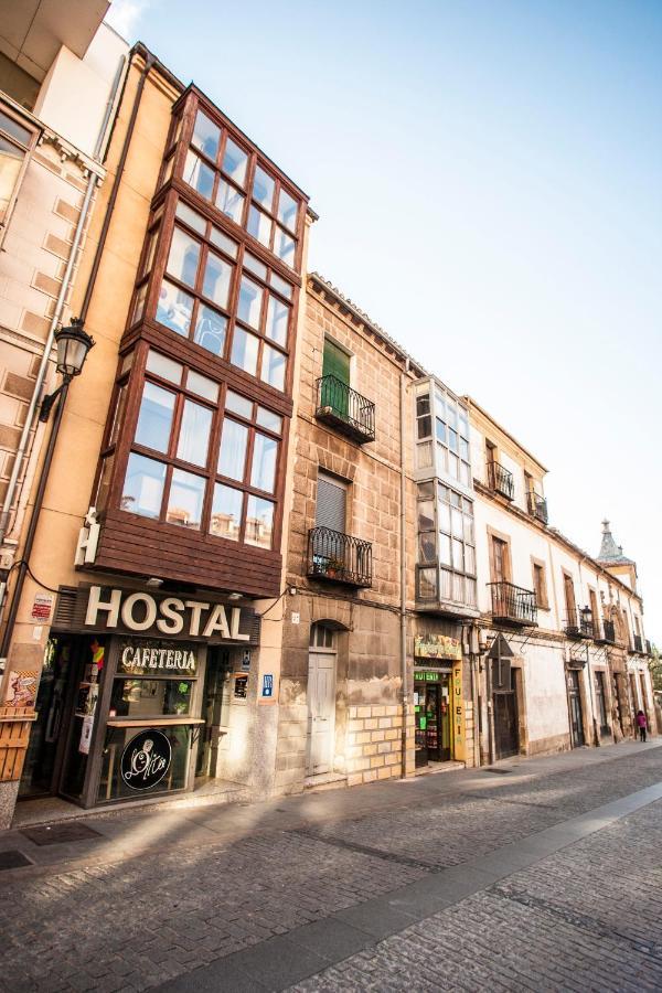 Hostal Caballeros Soria Exterior photo