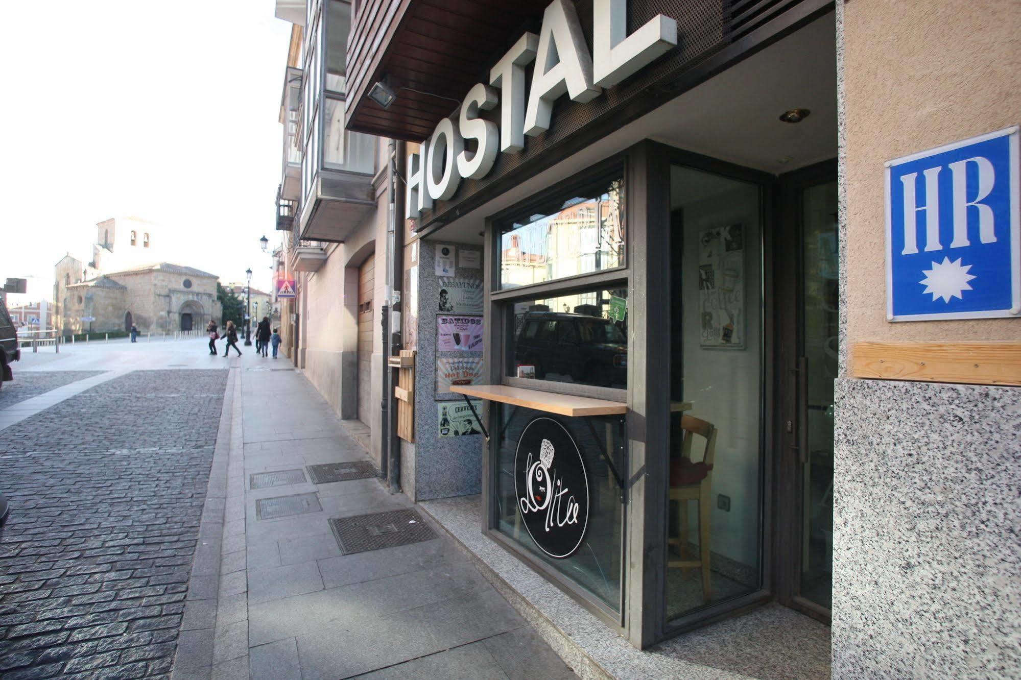 Hostal Caballeros Soria Exterior photo